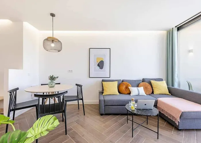 Vivendos Luxury Apartment City Center y Beach