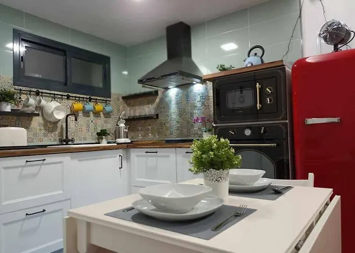 Centro Torremolinos Apto 1 Hab 2-4 Personas Piscina WiFi Terraza Ascensor 3 Planta