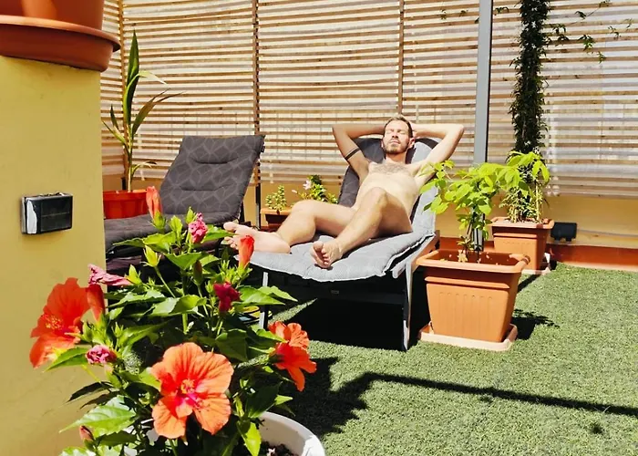 Maracuya House - Men Only
