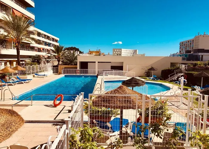 Charming Apartment In Torremolinos With Sea View