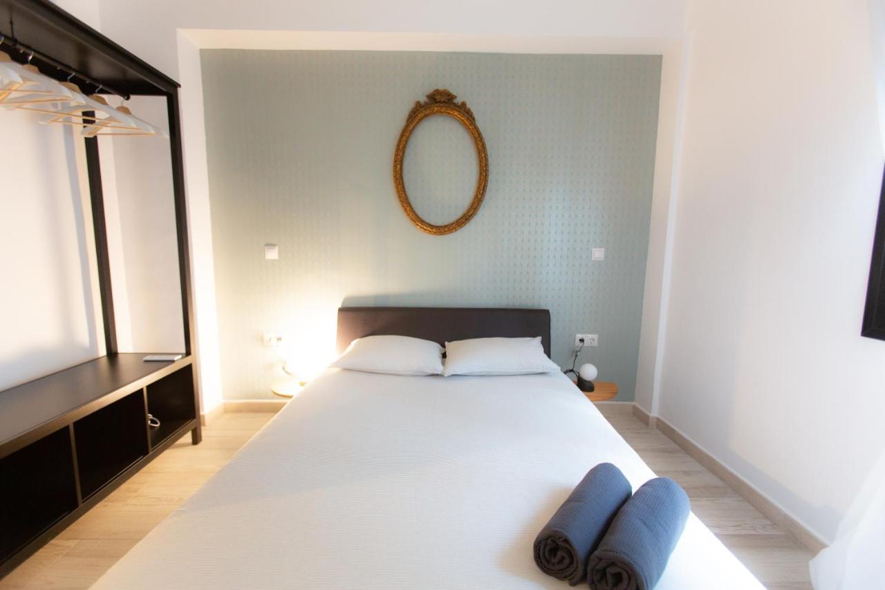 Vintage Movie The Luxury By Namaste Elite Apartment