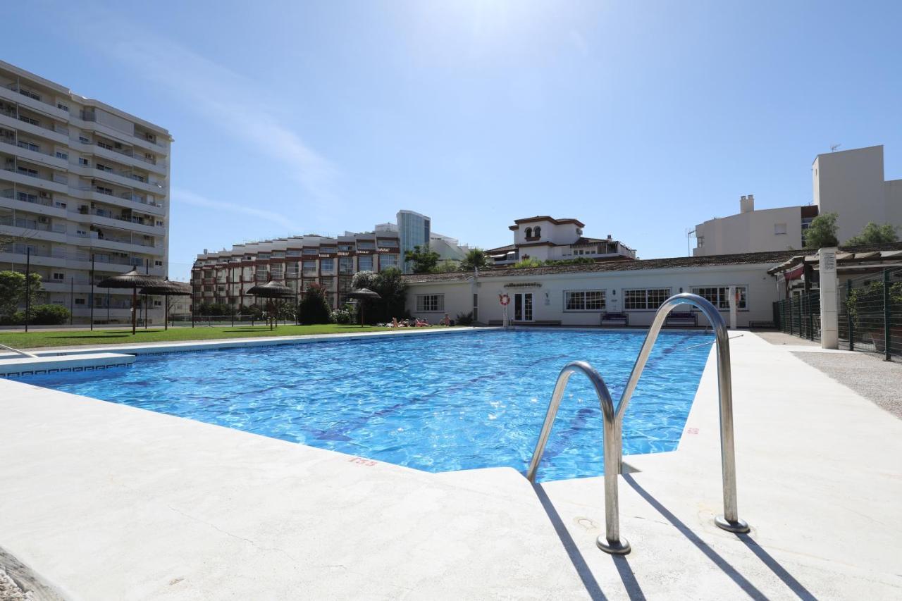 071 - Beachside Studio Perfect For A Family Getaway Torremolinos