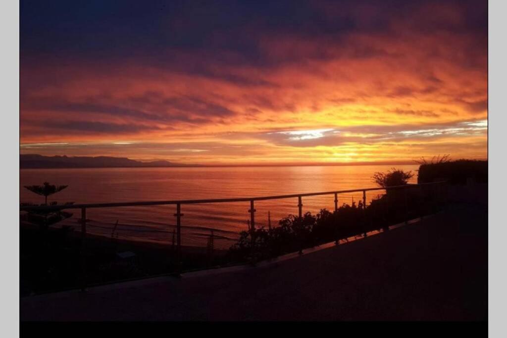 Amazing Frontline Sea Views Castillo Del Vigia * Torremolinos
