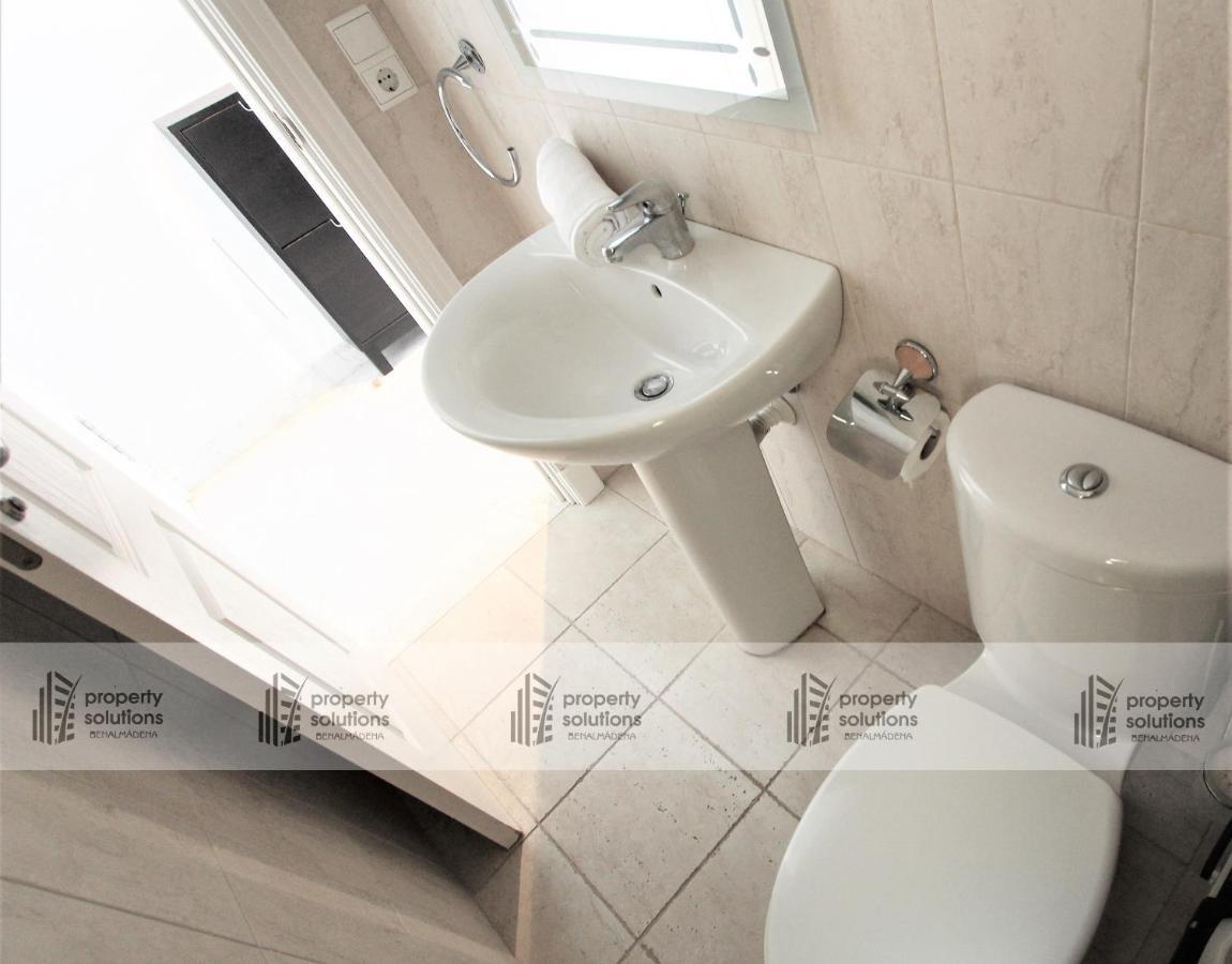 Apartamento 1º Linea De Playa- La Carihuela - Excelente Ubicación *