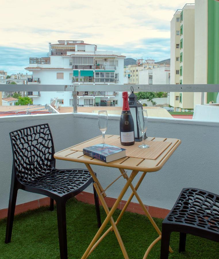 La Chica De La Perla Apartamento Torremolinos