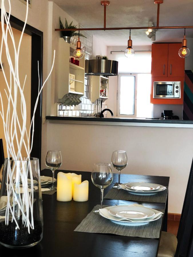 Fully Furnished Luxury By The Beach. Apartamento