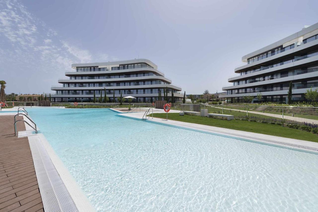 Espectacular Bajo Con Jardín En 1ª Línea De Playa Apartamento *