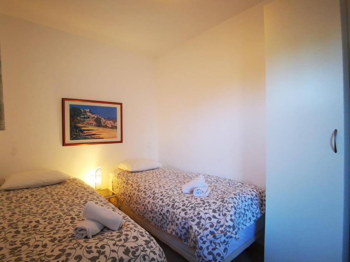 Apartment 2 Bedrooms With Terrace And Pool