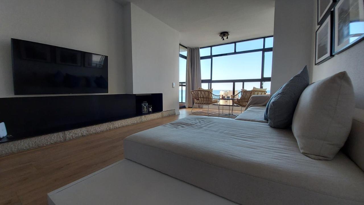 Apartamento La Playa “ Free Parking “