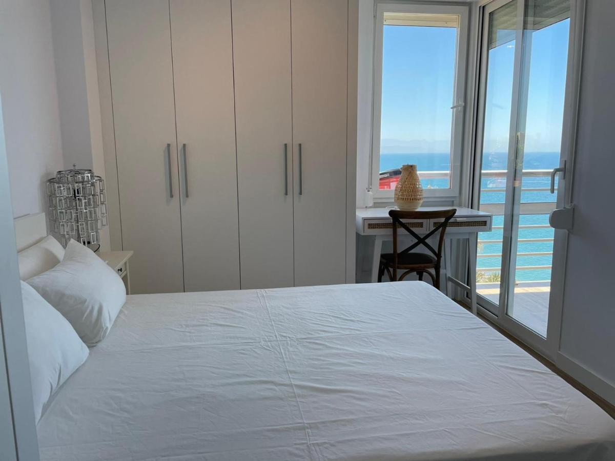 La Roca Sea View