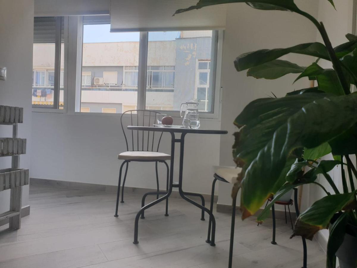 The Weather Apartment