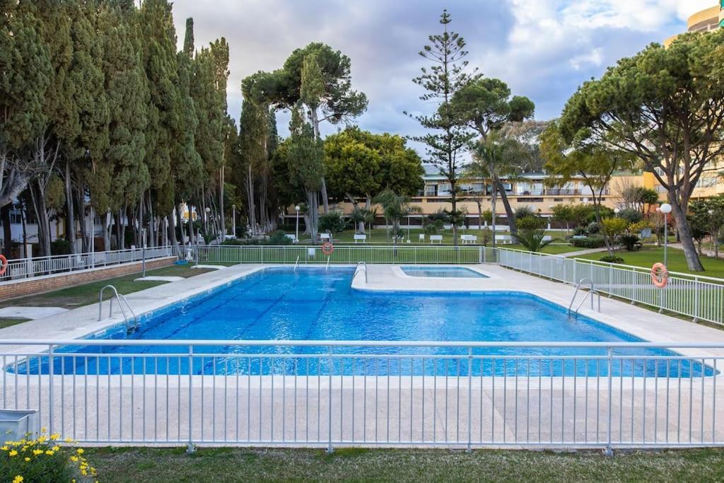 Apartamento Enjoy La Carihuela At 4 Min.terrace & Pool.