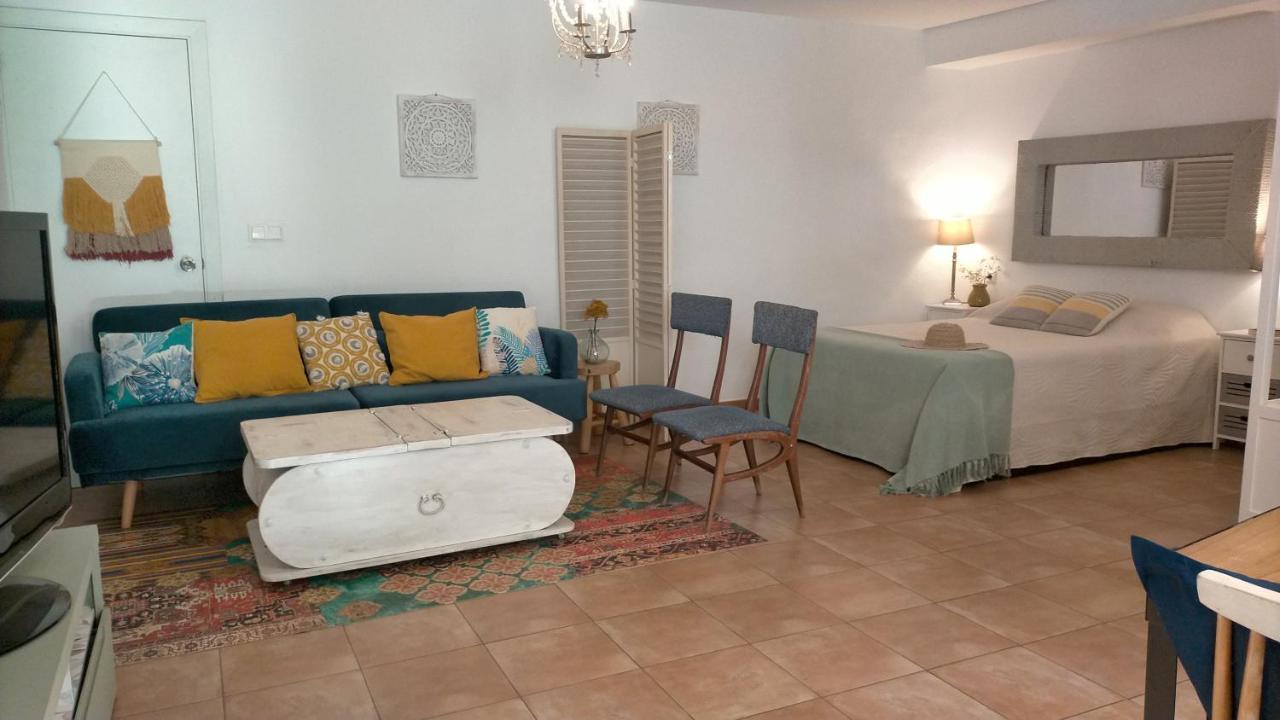 Lovely Andalusian Loft In Apartamento