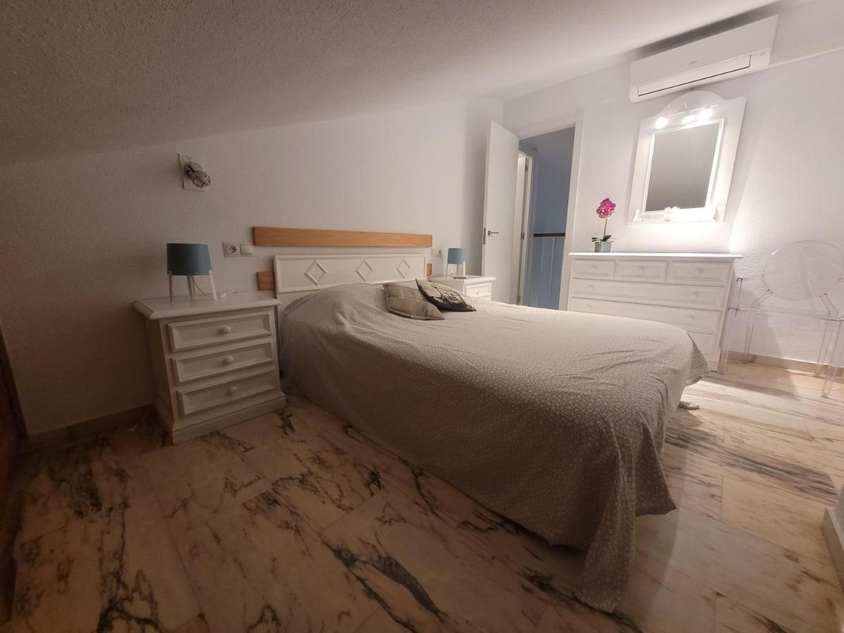Apartamento Penthouse Lumineux Avec Piscine Torremolinos