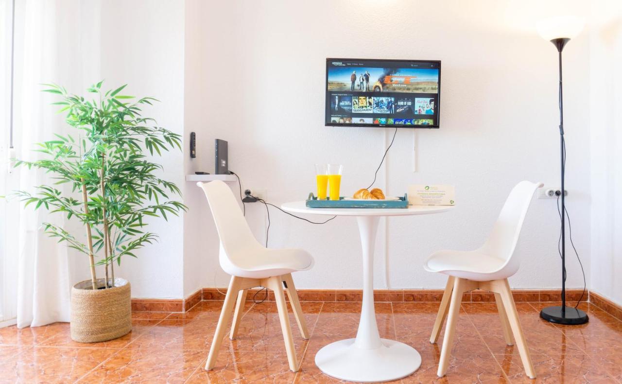 Estudio Playa Con Parking Malaga *