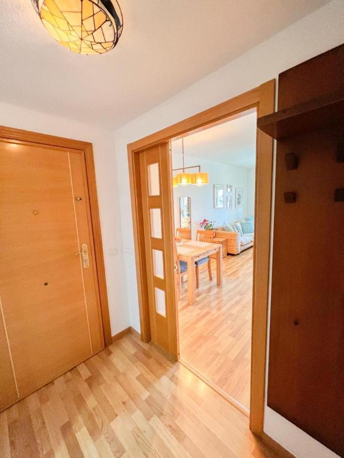 Apartment Bright With Terrace, Pool And Torremolinos