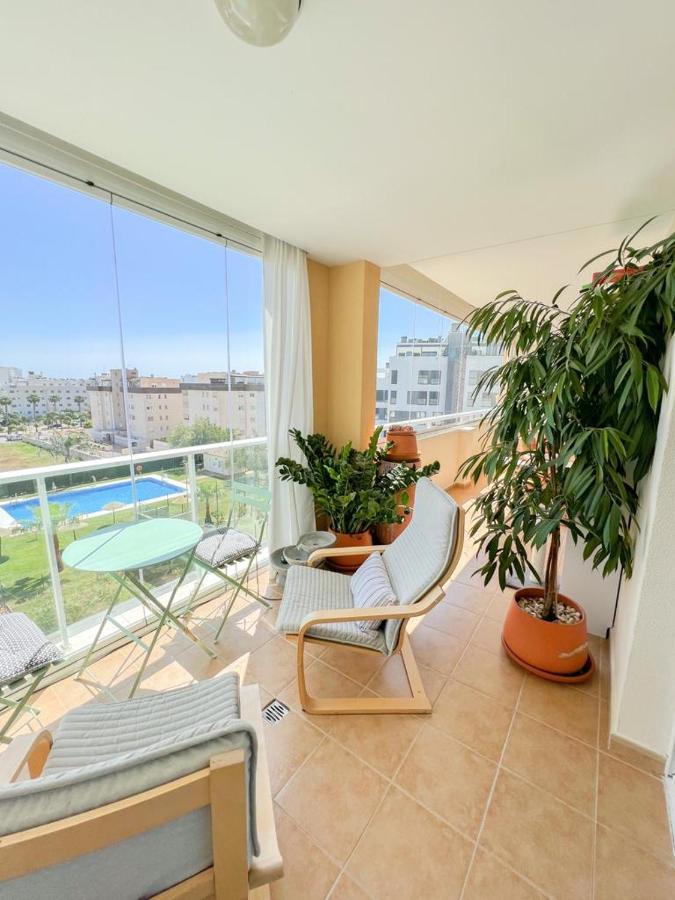 Bright With Terrace, Pool And Apartment