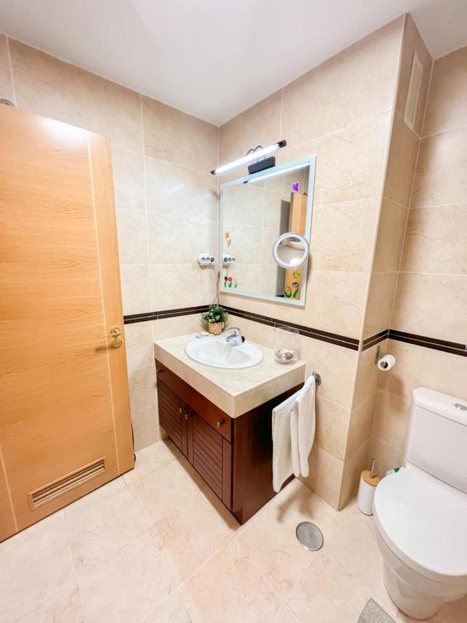 Bright With Terrace, Pool And Apartment *