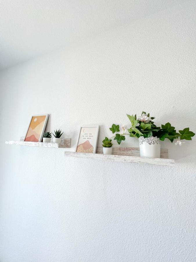 Apartment Bright With Terrace, Pool And