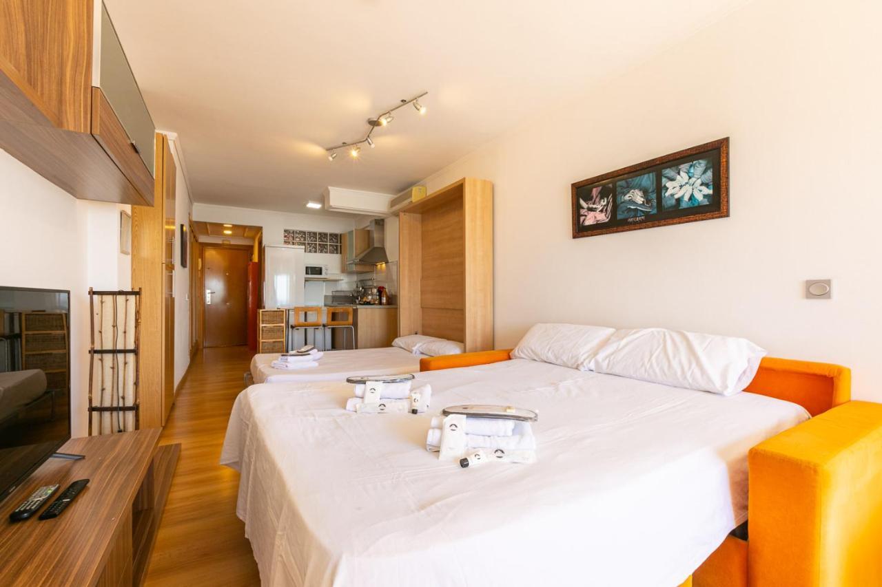 Apartamento El Velero Primera Linea Playa Apartment *