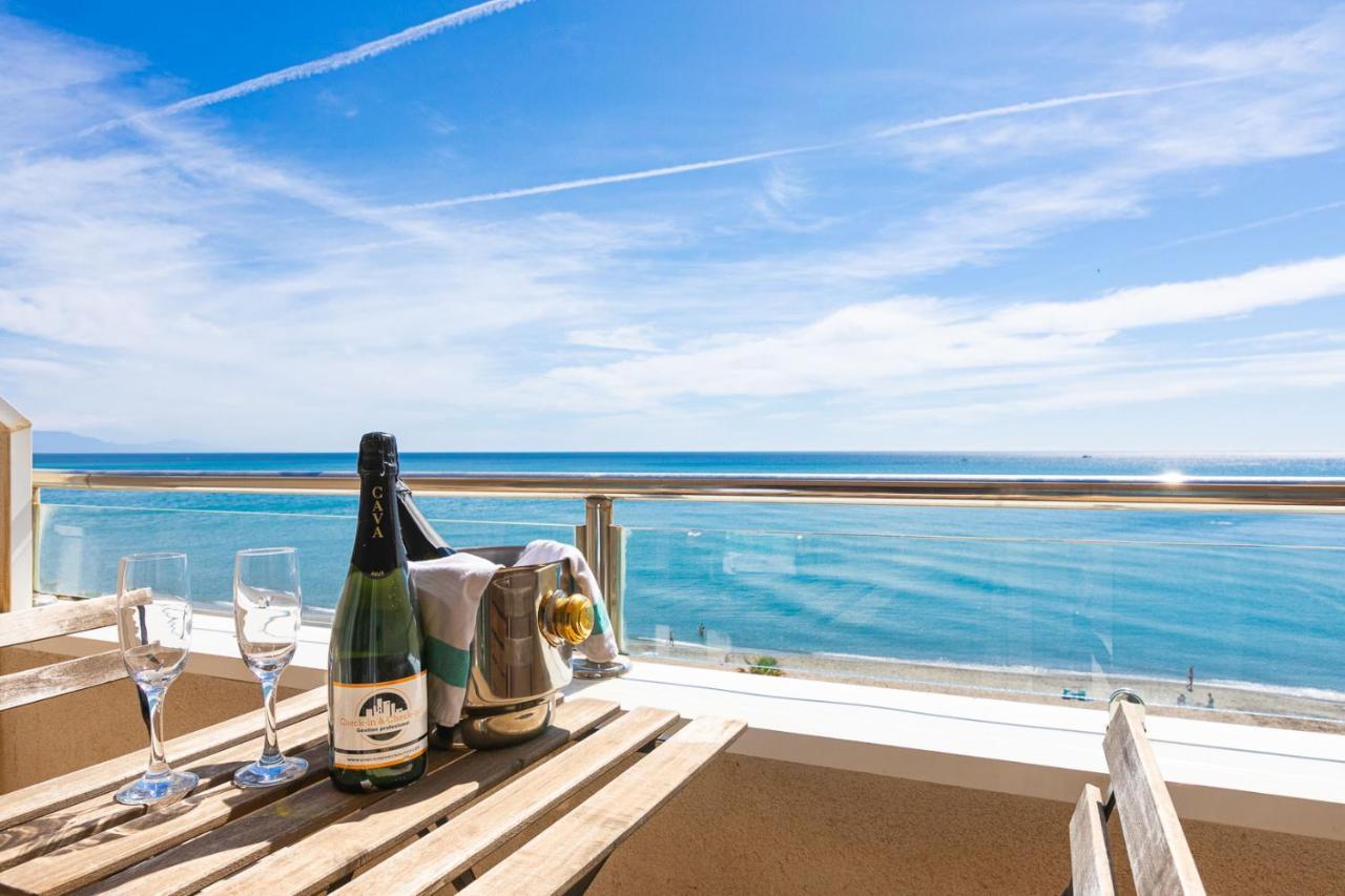 Apartamento El Velero Primera Linea Playa Apartment Torremolinos