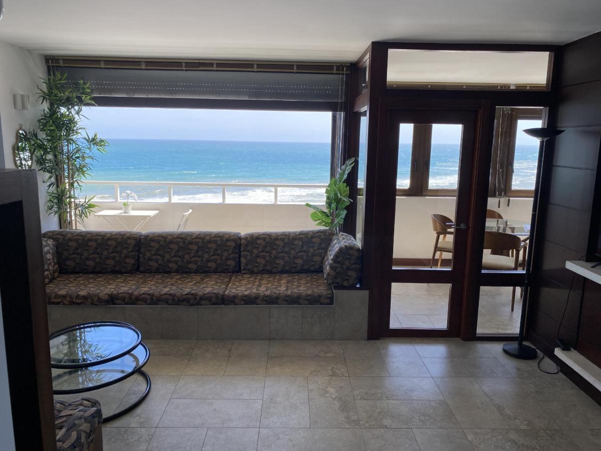Apartment Exclusive Beachfront - Pool - Paddle - Tenis - Wifi - Aircon *