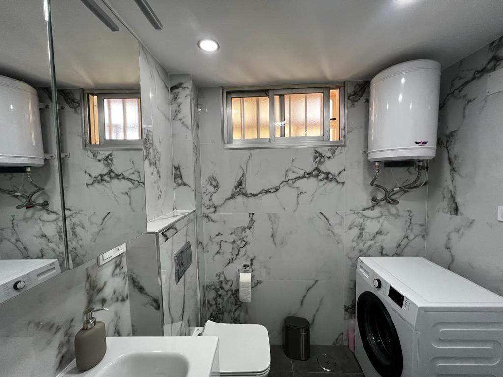 Lux By Namaste Elite Apartment