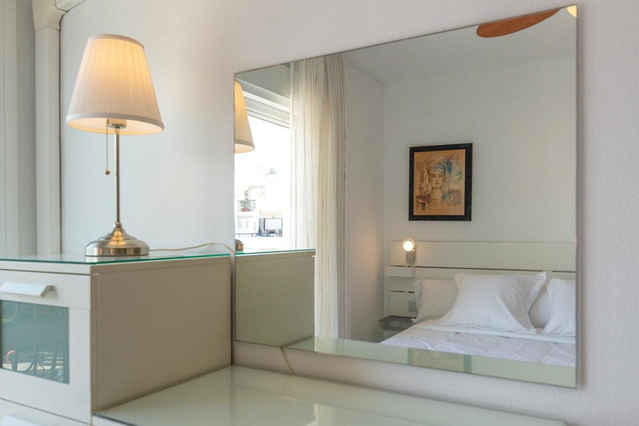 Homeforguest Bright In La Carihuela Near The Torremolinos
