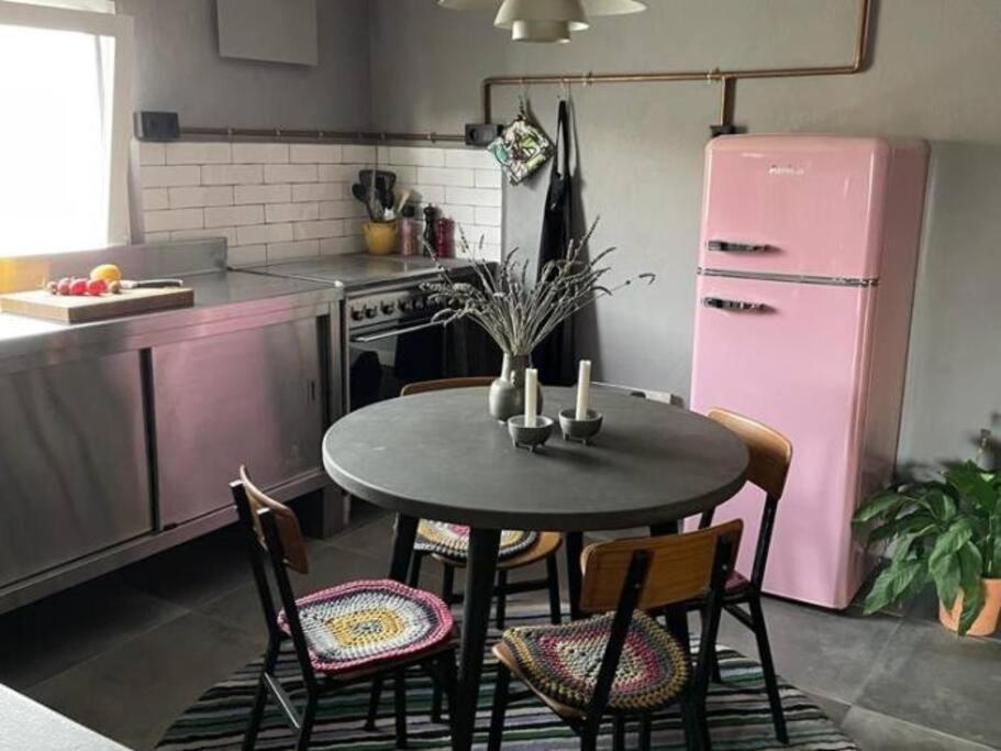 Sol Radiante Attic Studio, Designer-style Studio With Top-tier Amenities