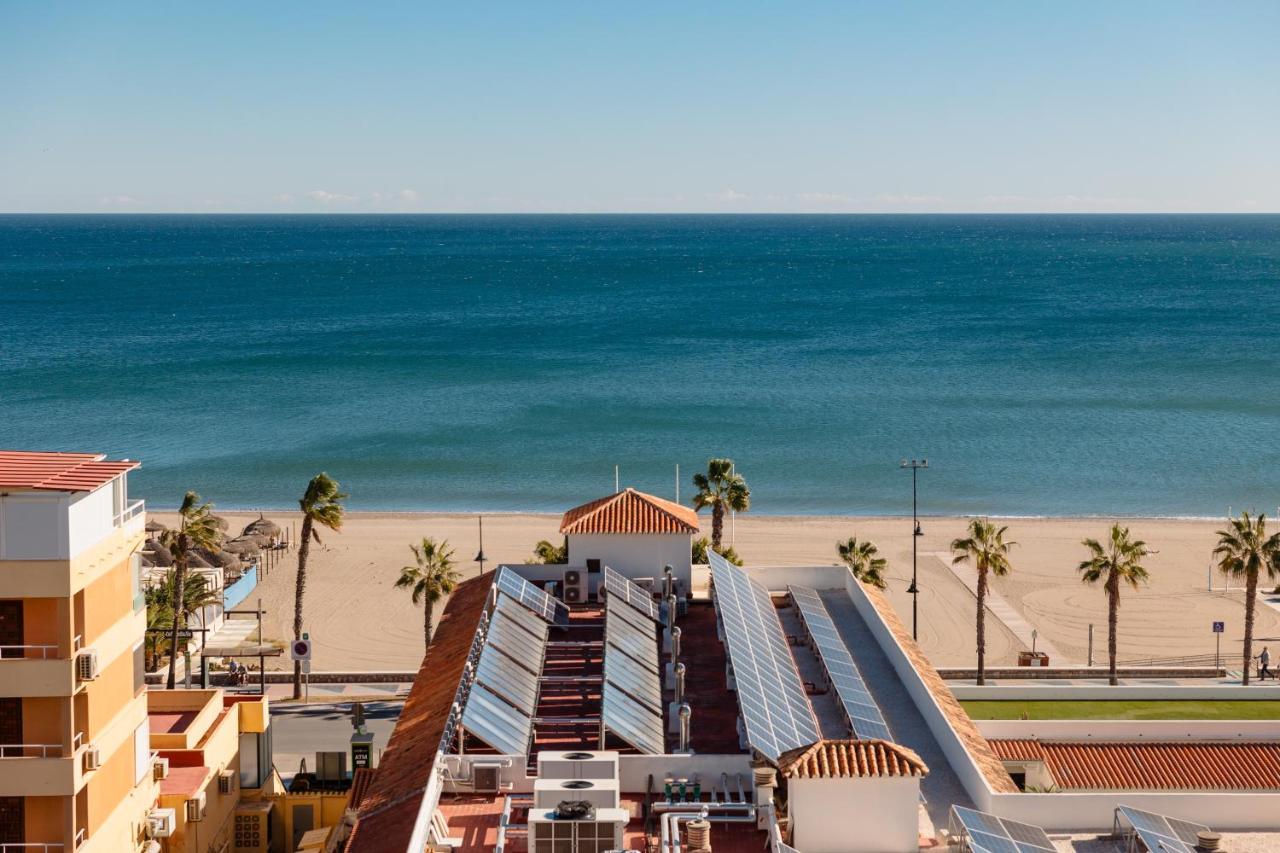 Apartamento Beachfront With Stunning Views In *