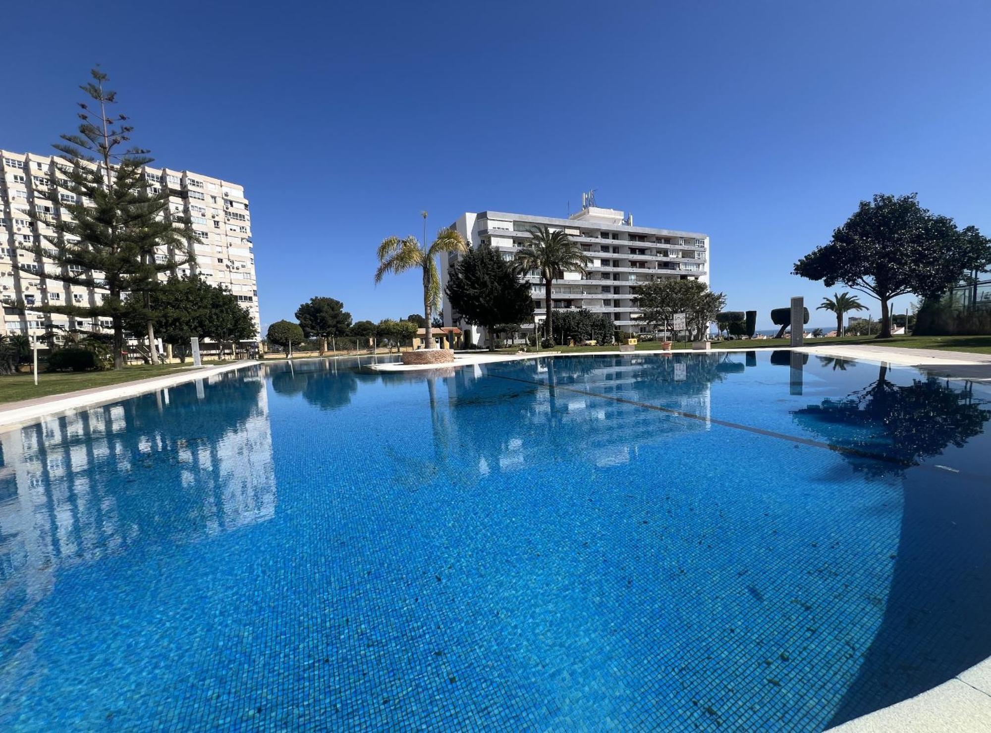 La Torre With Pool By Homing Apartamento Torremolinos