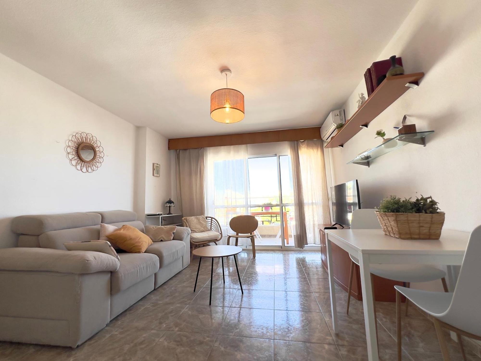 Apartment En Carihuela Con Vistas Y Plaza De Garaje, Nucleo Cristal