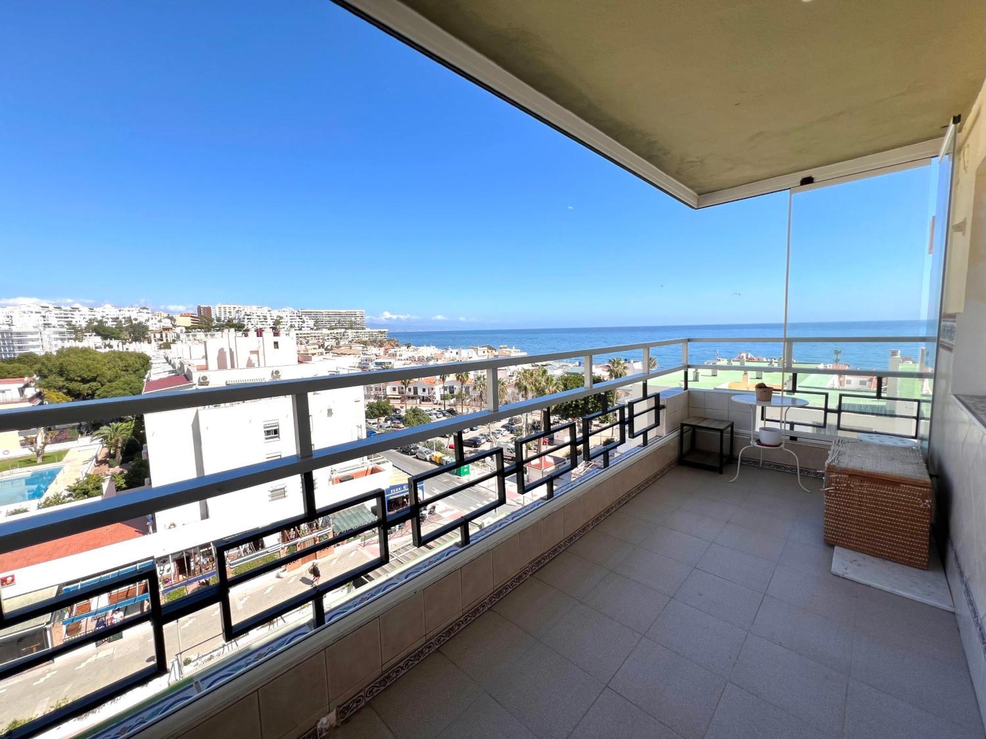 En Carihuela Con Vistas Y Plaza De Garaje, Nucleo Cristal Apartment Torremolinos