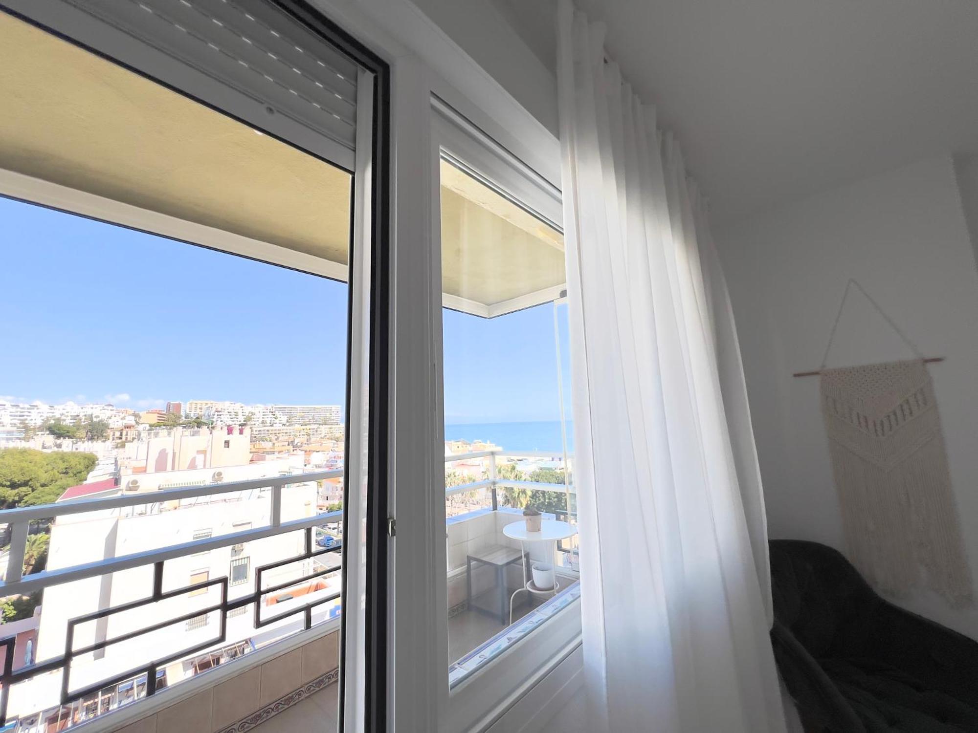 En Carihuela Con Vistas Y Plaza De Garaje, Nucleo Cristal * Torremolinos