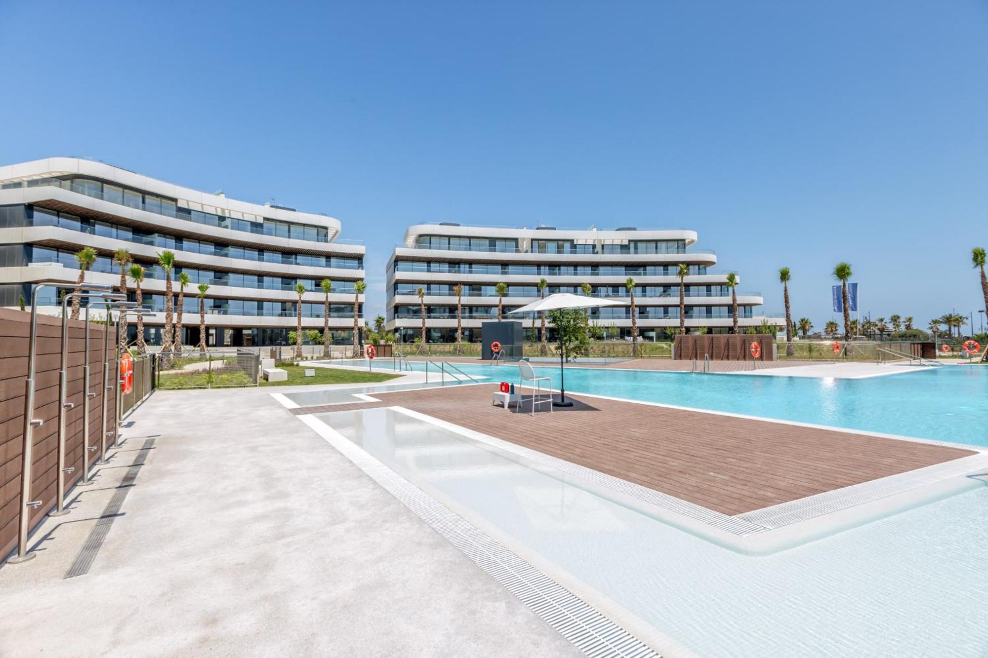 Vivi Homes - Rembrandt Pool, Sauna, Gym & Sea View Torremolinos