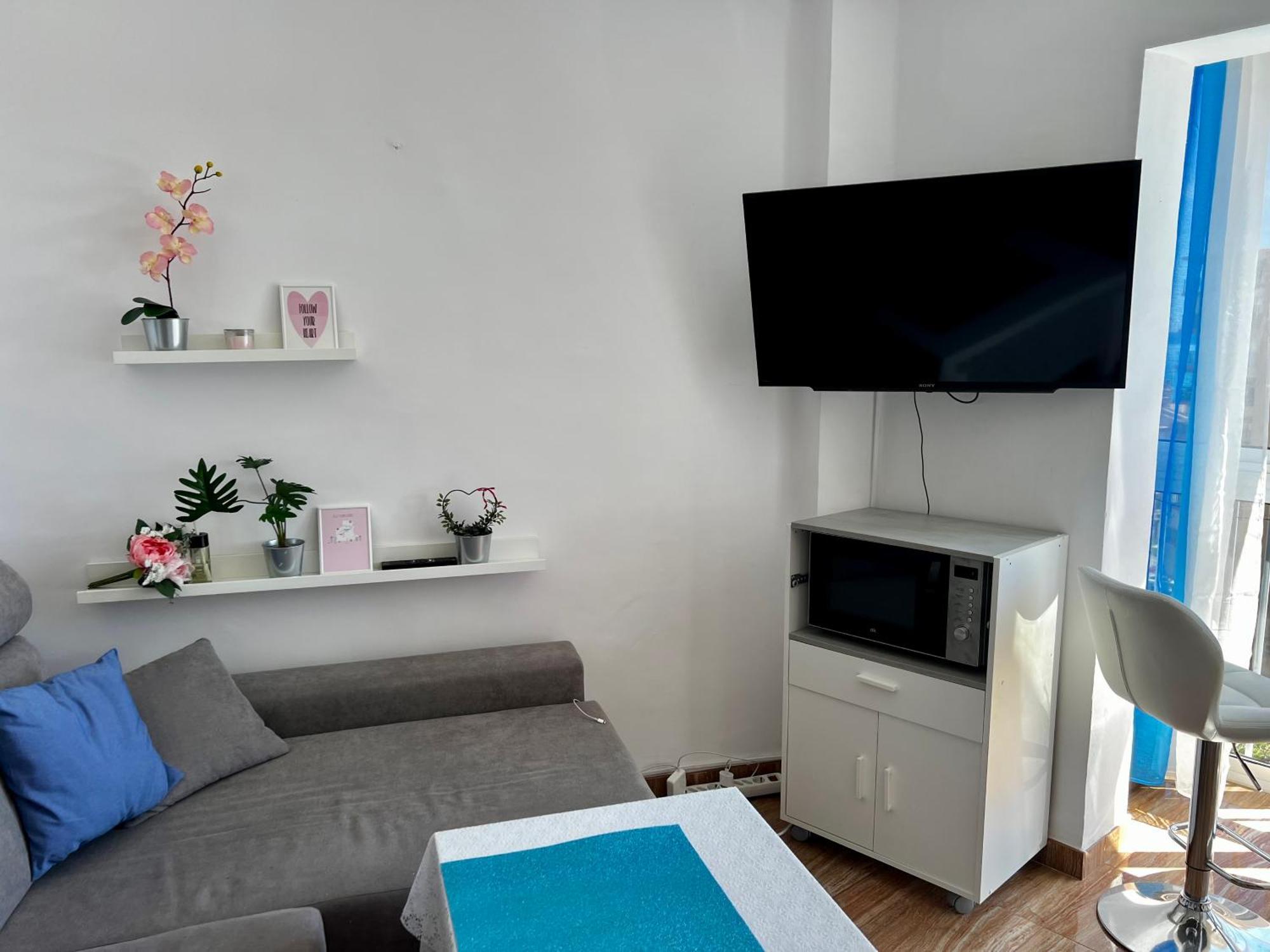 Apartment First Line Beach, Tenniscourt And Pool