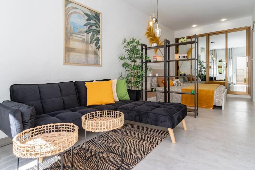 Bonito Estudio Carihuela Con Terraza, Wifi, Playa A 150 Metros Apartamento