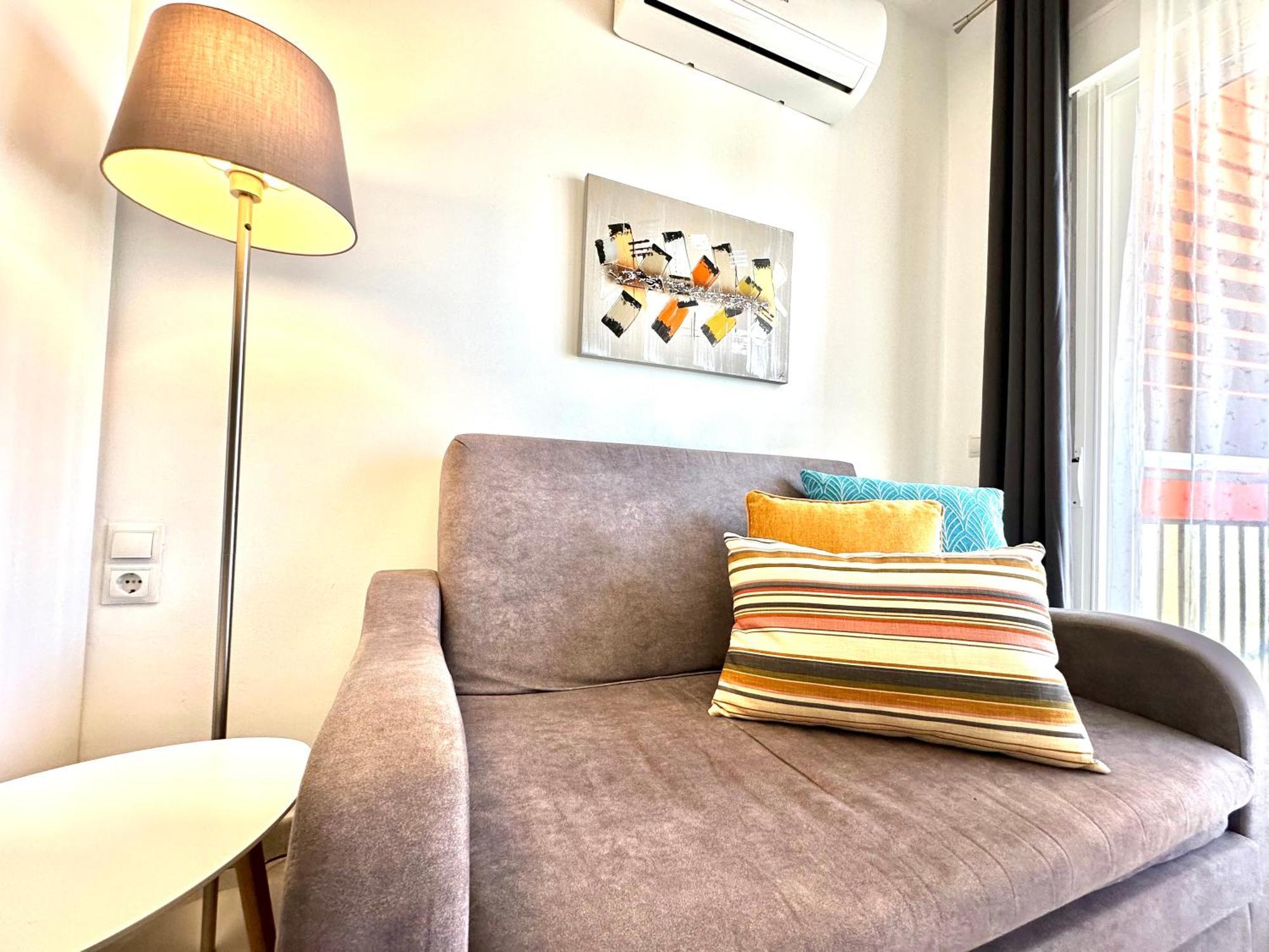 Apartamento Vis8-nuevo, Centro A 5 Minutos, Playa A 850 Metros, Wifi, Terraza