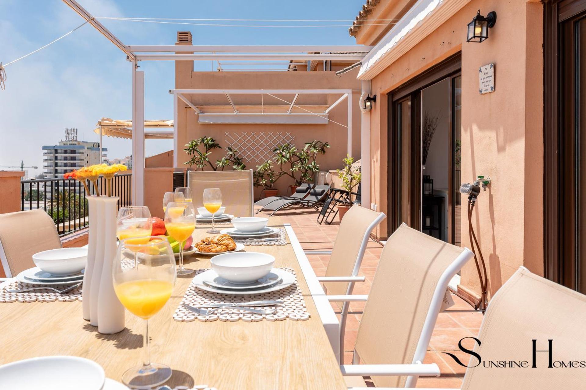 Apartamento Magnificent 4br Oasis, Panoramic Terrace, Pool And Parking