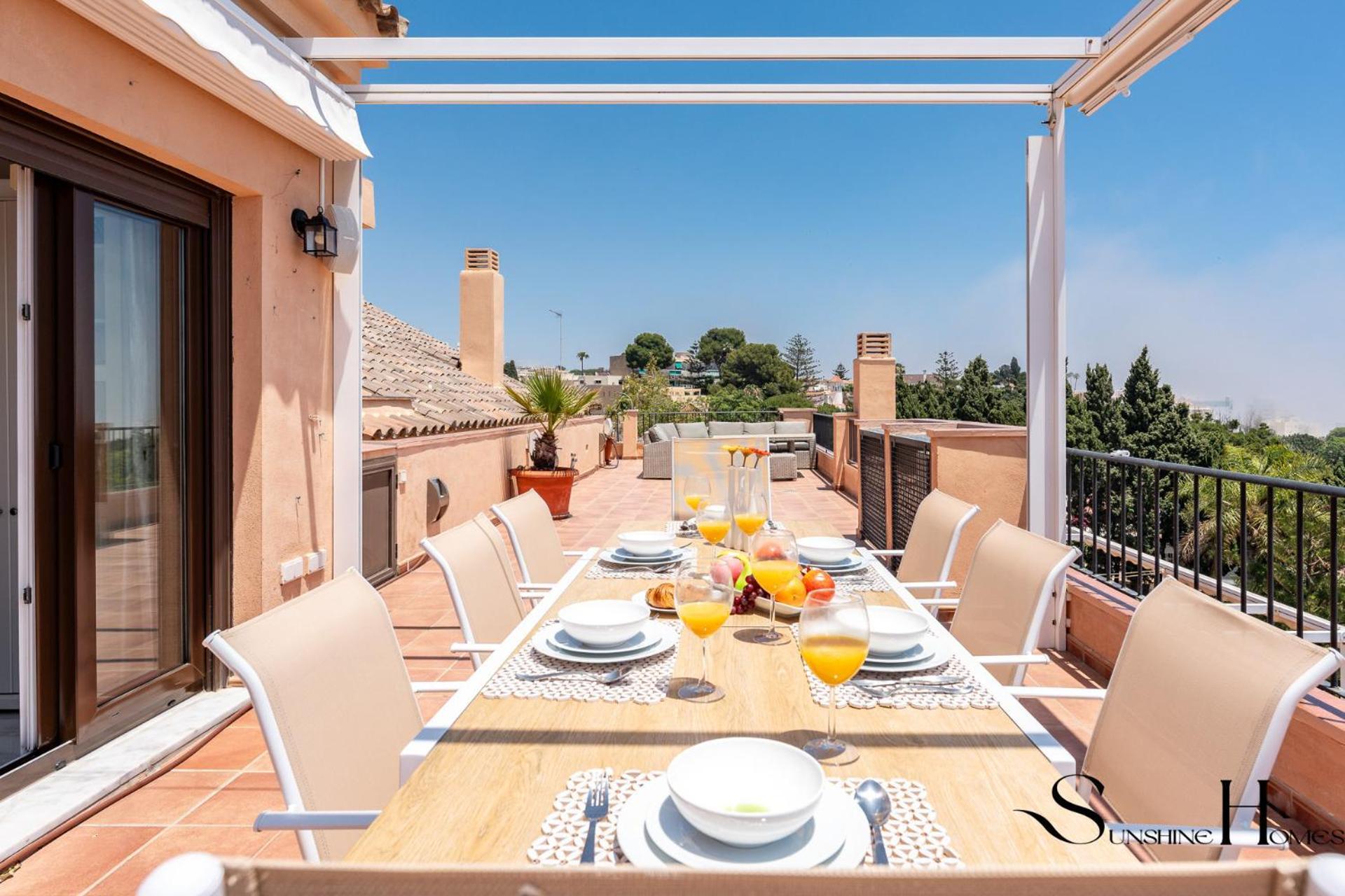 Magnificent 4br Oasis, Panoramic Terrace, Pool And Parking Apartamento *