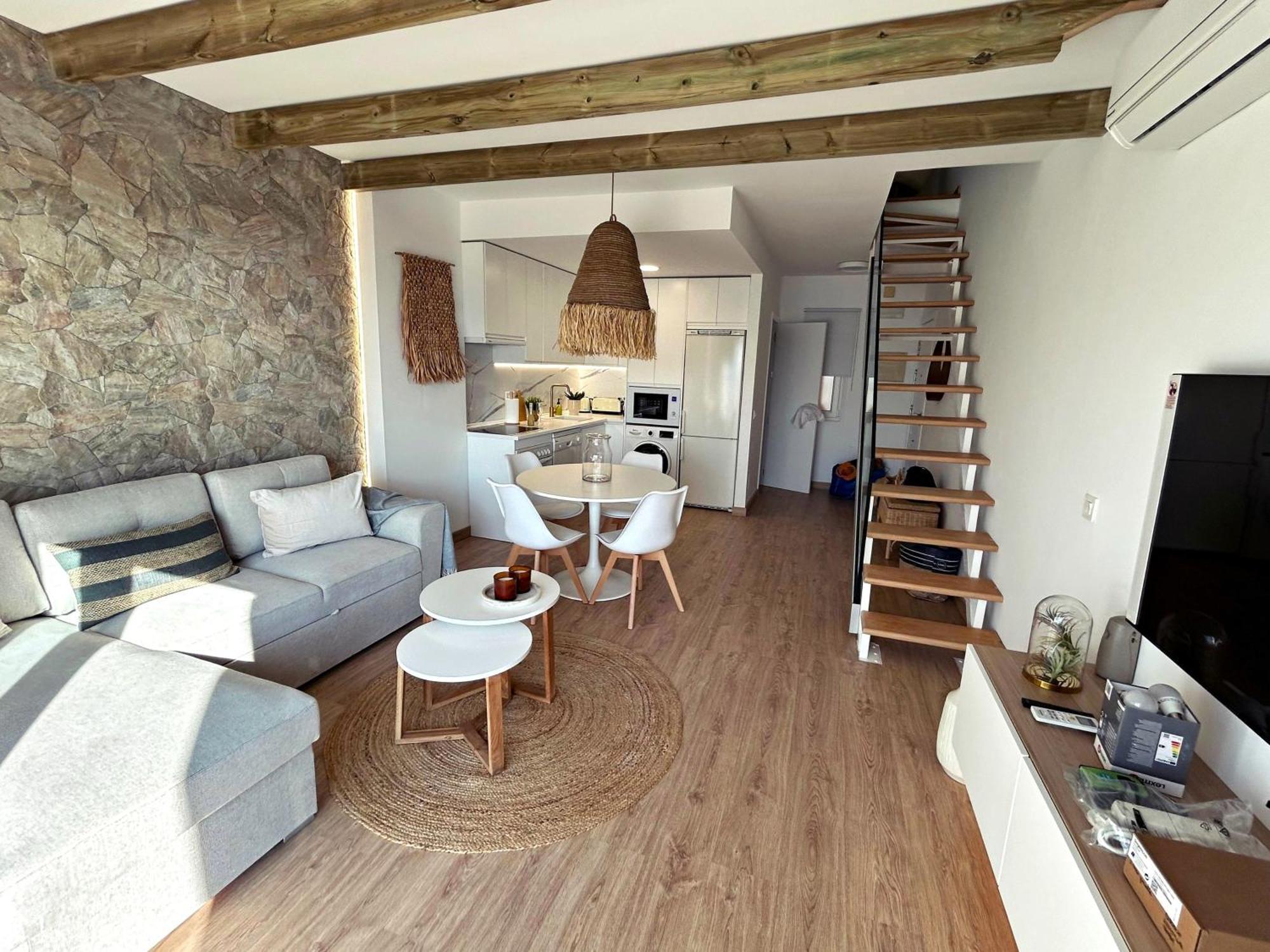 Mara's Seaviews - First Line - Duplex Penthouse Apartamento