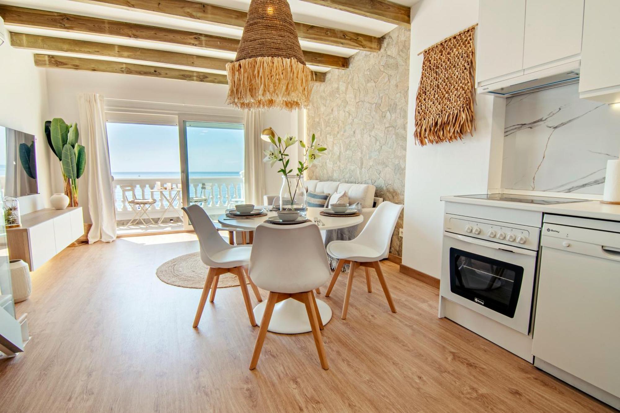 Mara's Seaviews - First Line - Duplex Penthouse Apartamento Torremolinos