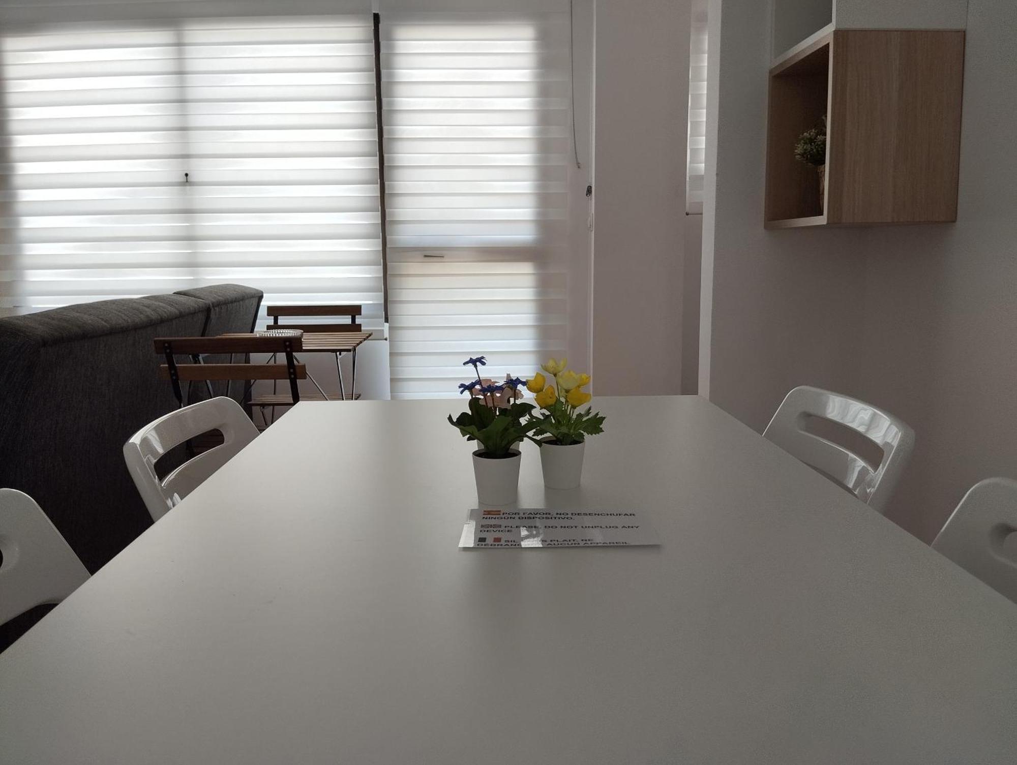 Lidia Planta 1, La Carihuela 1ª Linea Playa, Vistas Mar, 1 Dormitorio, 52 M2, 1-3 Huesped, Amplio Balcon, Wifi Apartamento Torremolinos