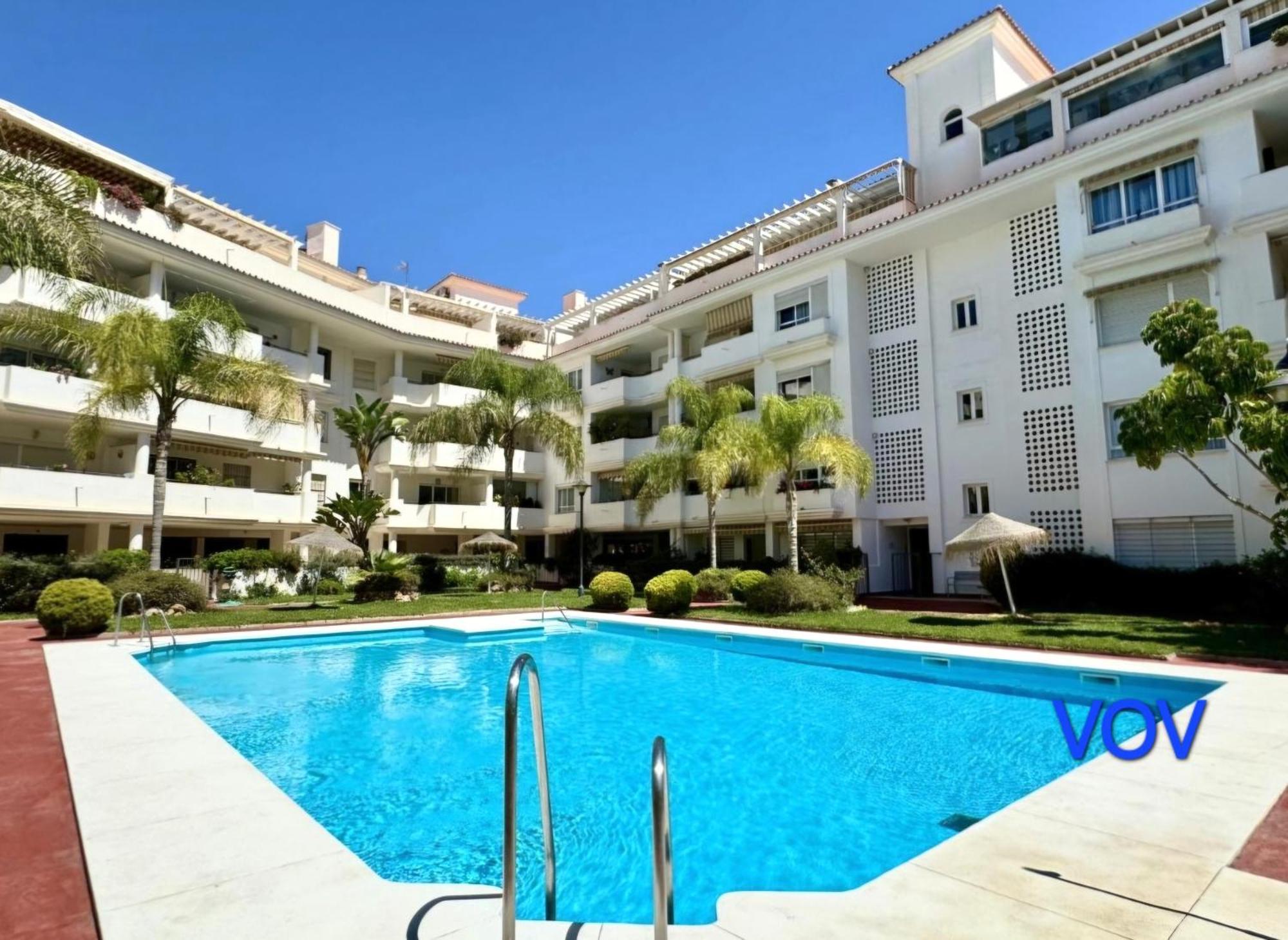 Nidos Carihuela Torremolinos