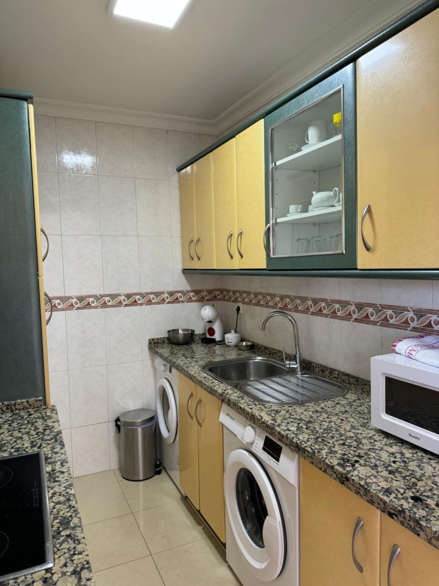 Apartamento Amplio Piso En El Corazon De Torremolinos