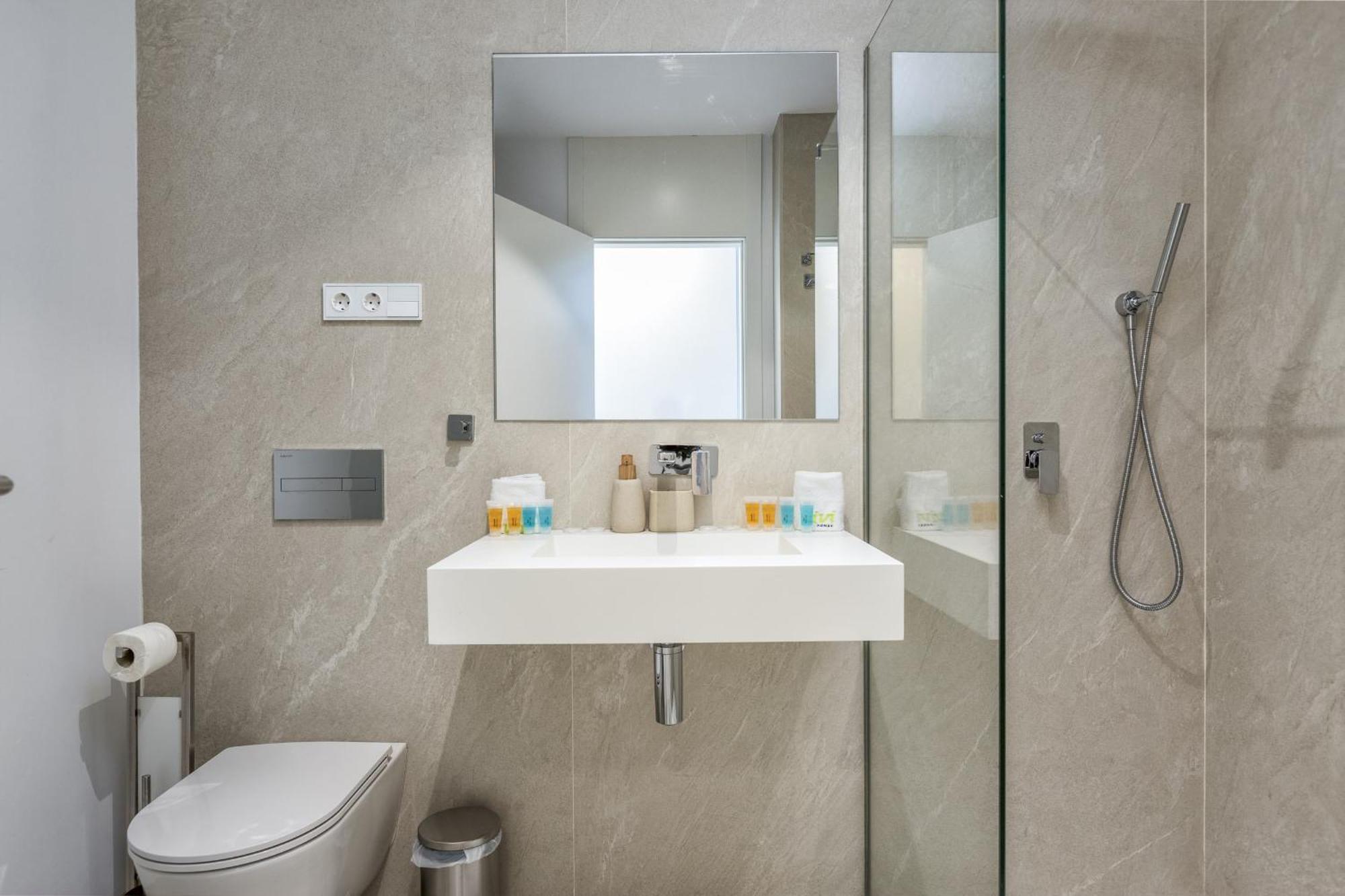 Vivi Homes - Mali Pool, Jacuzzi, Garden, Gym & Sea View Apartamento *