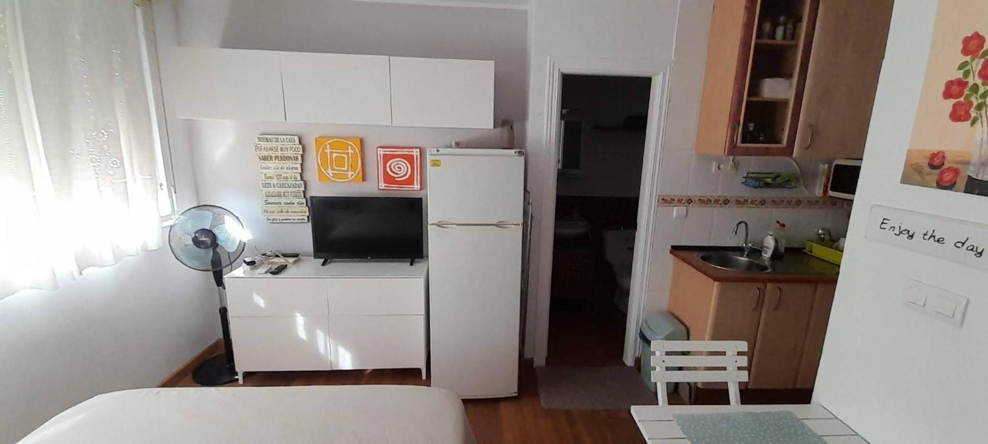 Estudio En Zona Petonal Y Cerca A La Playa Apartment
