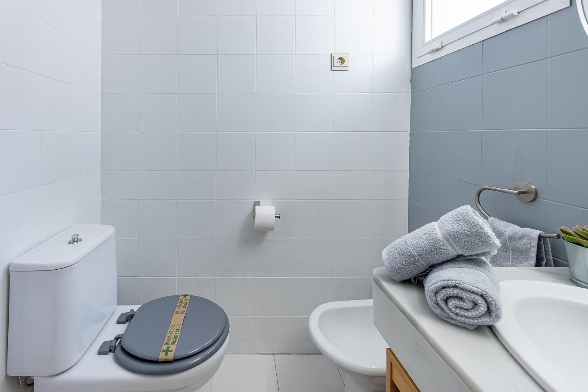 Carihuela With Pool And Free Parking 5 M Torremolinos