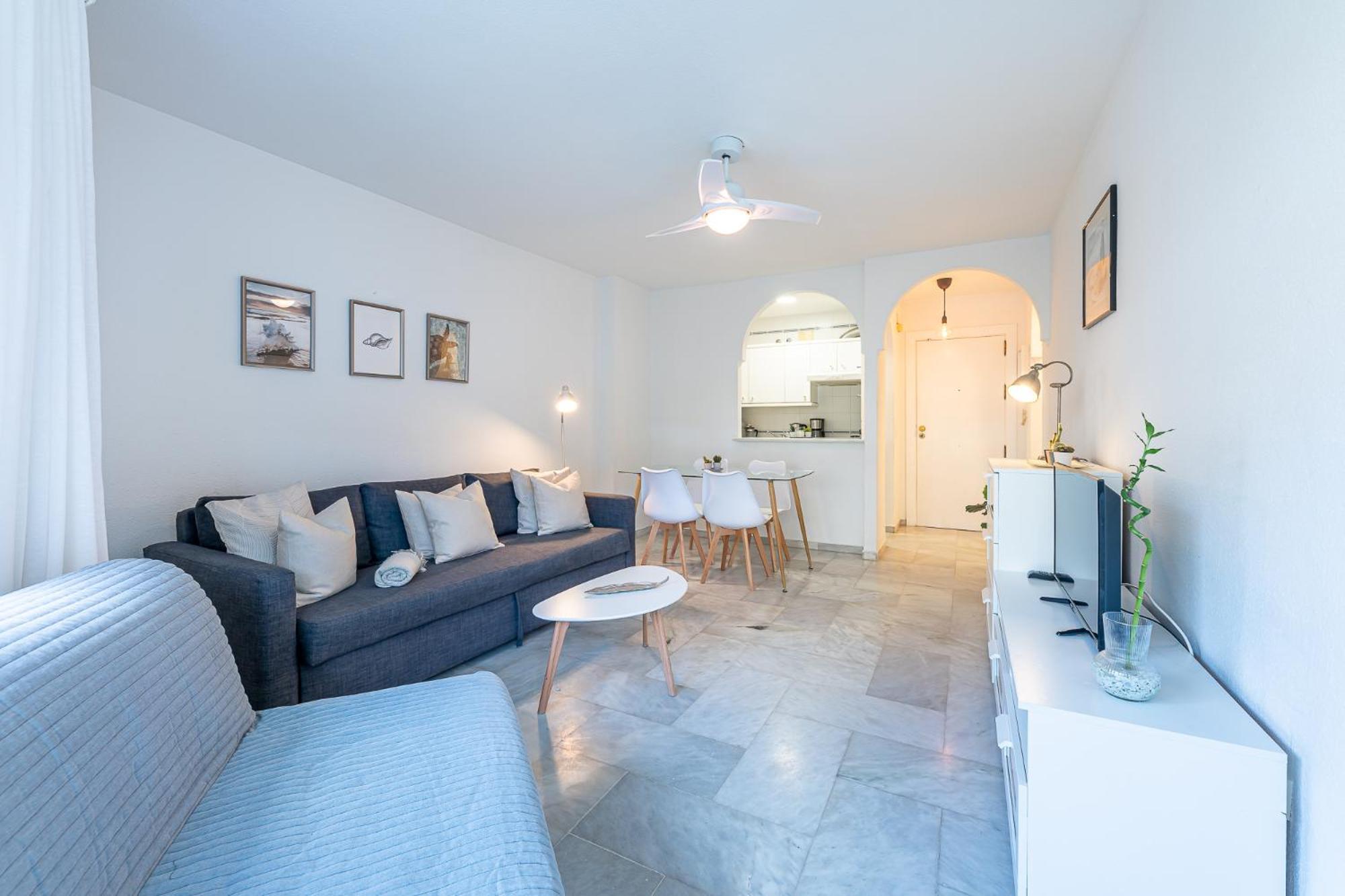 Carihuela With Pool And Free Parking 5 M Apartamento