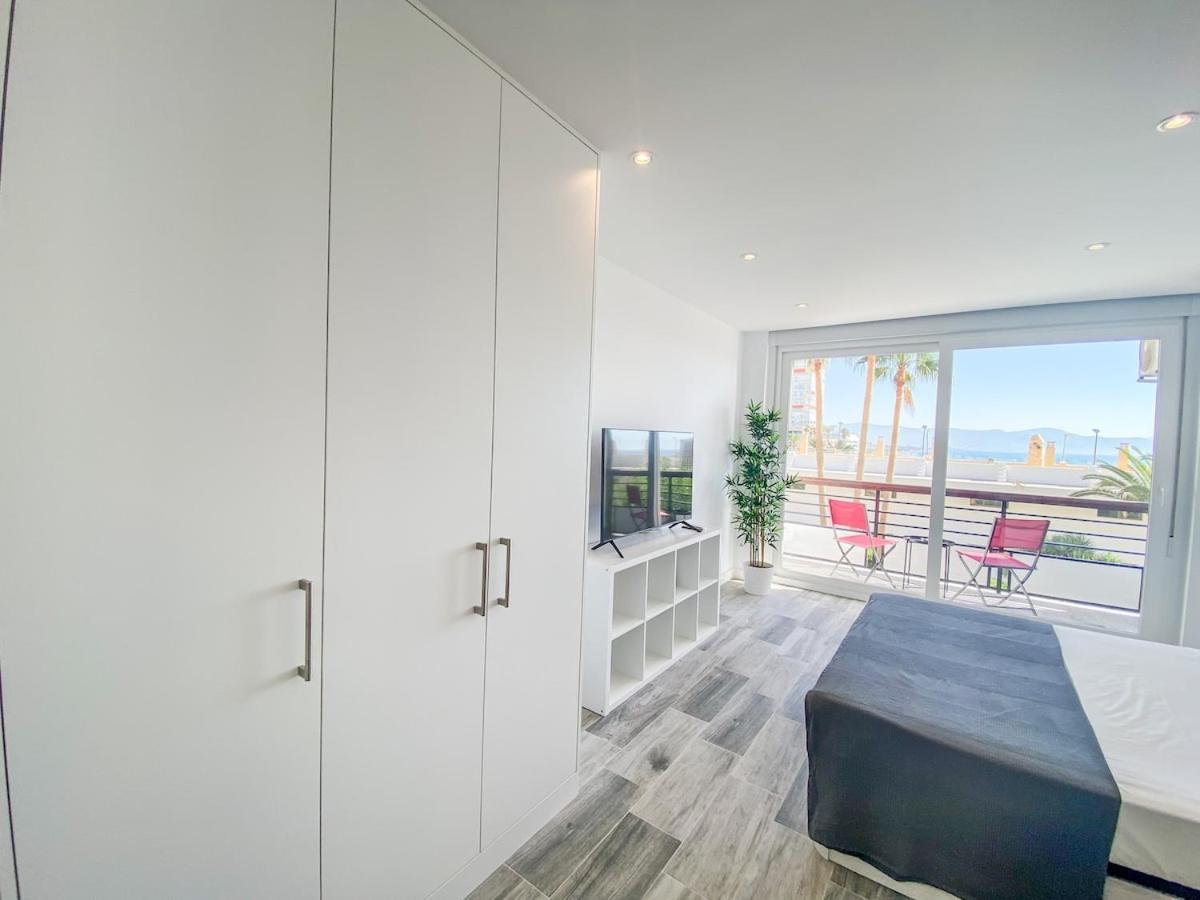 Wifi, Terraza, Piscina Y Acceso Privado A La Playa Apartment Torremolinos